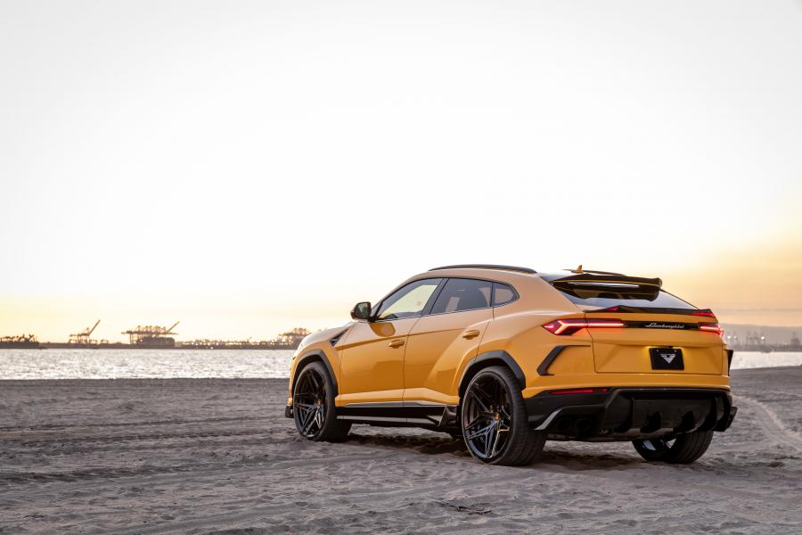  Lamborghini Urus by Vorsteiner 2019 года  (фото 31 из 40)